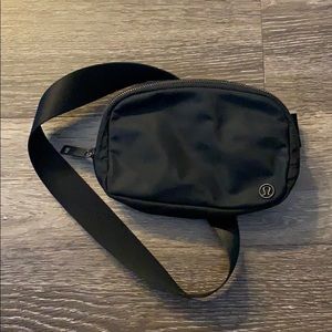 Lululemon Belt Bag - Black Nylon